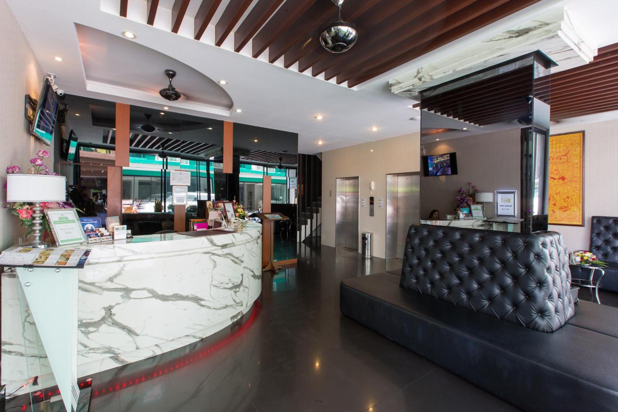 Hemingways Silk Hotel Patong 외부 사진